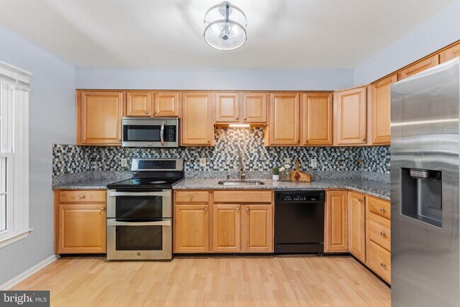 Building Photo - 7428 Chummley Ct