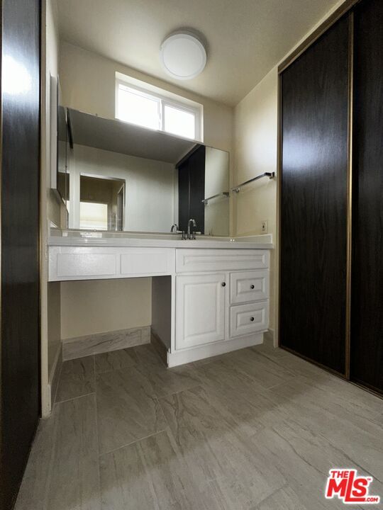 Building Photo - 3422 Maricopa St