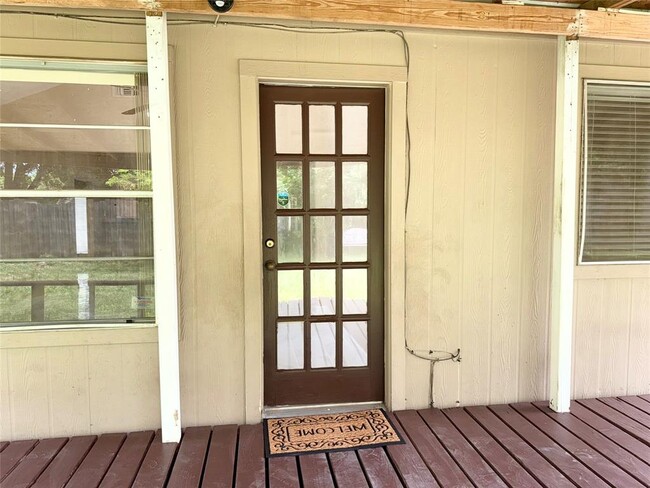 Building Photo - 10202 Hollow Canyon Dr