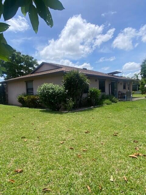 Building Photo - 1100 Cameo Cir
