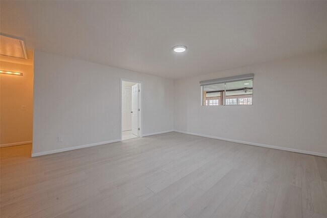 Building Photo - 8715 Guinevere St