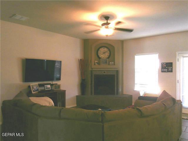 Building Photo - 5807-5807 Redstone Pass Ct