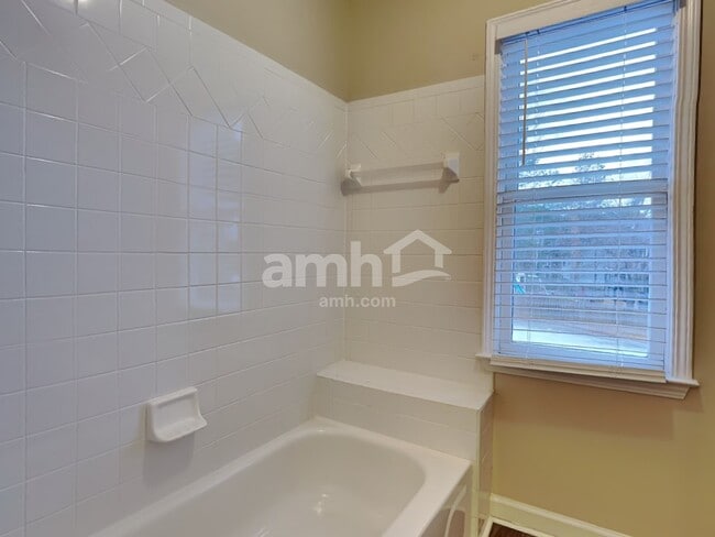 Building Photo - 7474 Clipper Cove