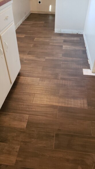 Kitchen flooring - 9662 Eisenbeisz Street Unit A