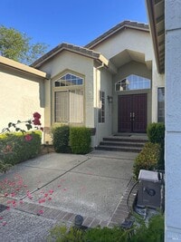 Building Photo - 101 Fox Hollow Cir