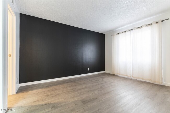 Building Photo - 601 Cabrillo Cir