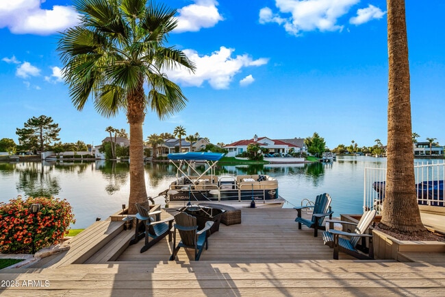 Building Photo - 1817 E Willow Tree Ct