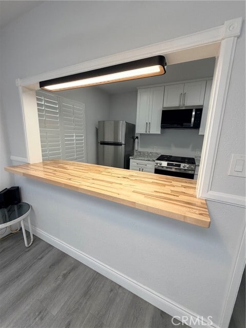 Building Photo - 2527 Senta Ave