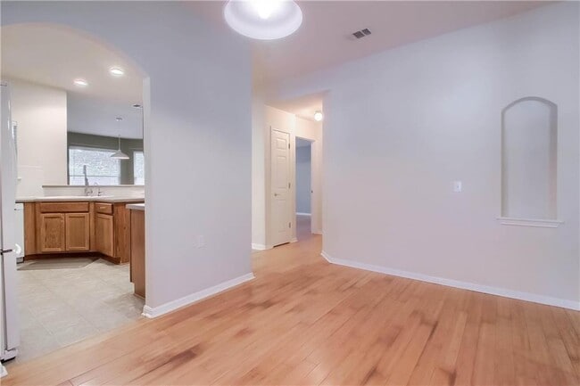 Building Photo - 1100 Emmitt Run