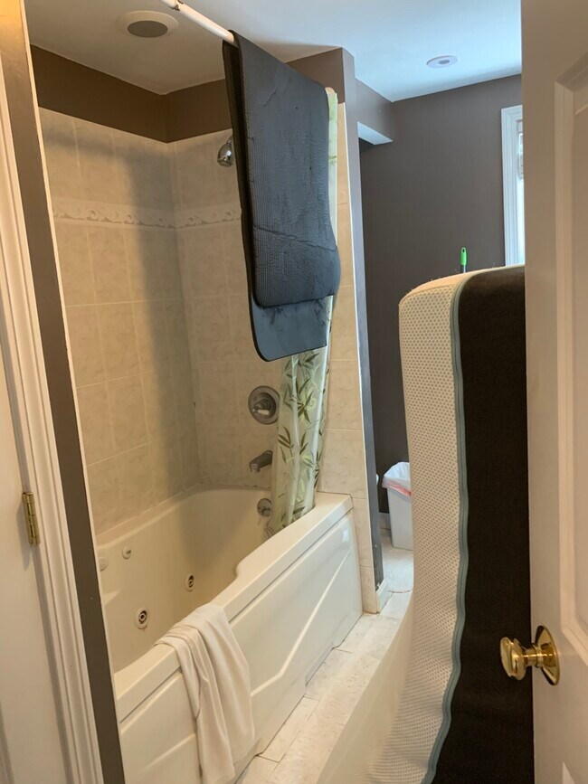 Building Photo - 137 Prospect Ave