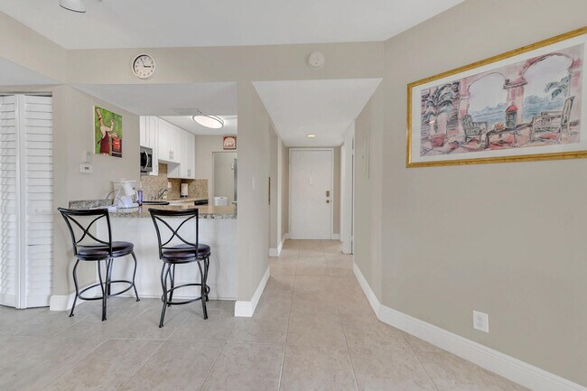 Building Photo - 15465 Lakes of Delray Blvd