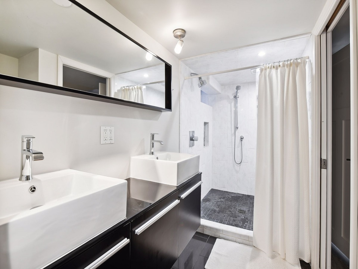 Building Photo - 6017 Halifax Ave S