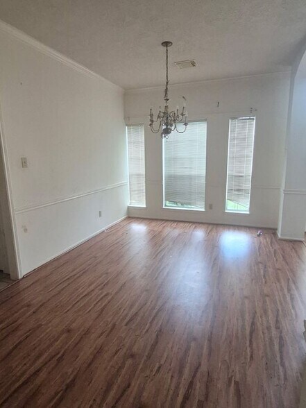 Building Photo - 6726 Trimstone Dr
