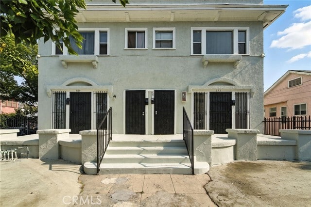Building Photo - 875 W 41st Dr
