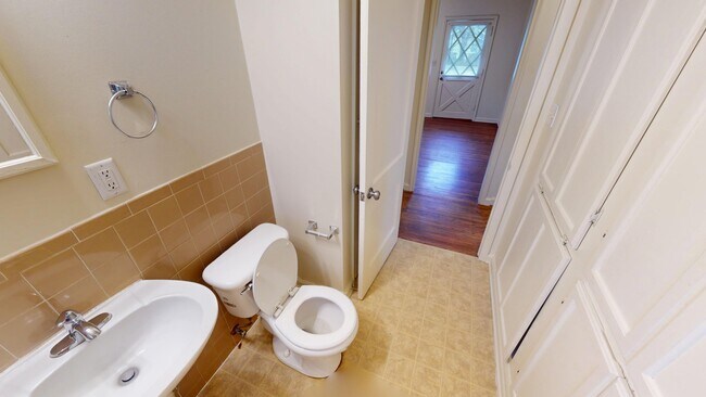 Building Photo - 3716 S 29th W Ave