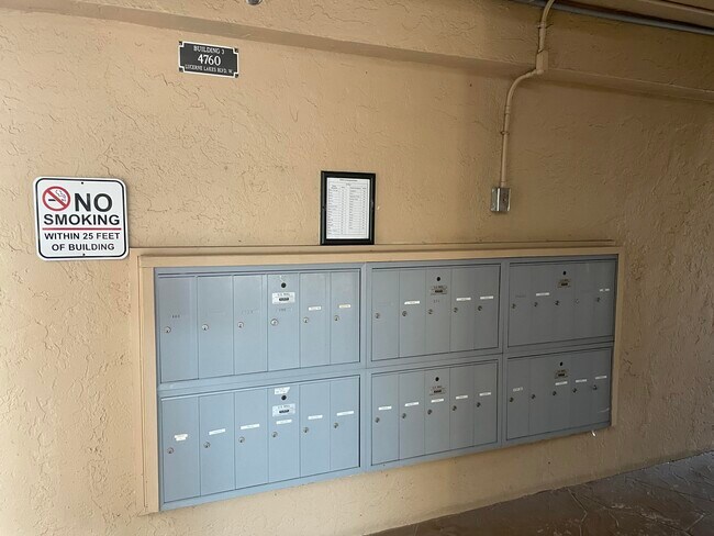 Building Photo - 4760 Lucerne Lakes Blvd