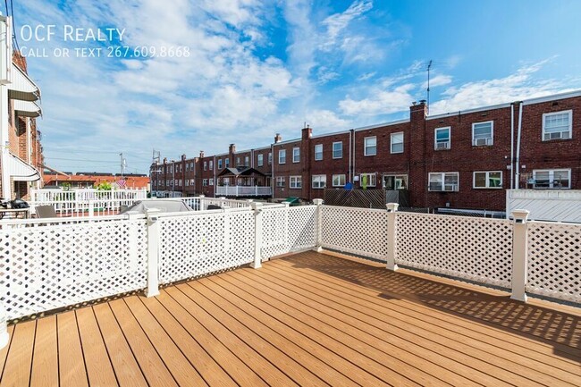 Building Photo - Three Bed Grays Ferry Home