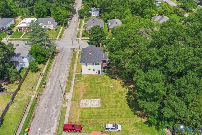 Building Photo - 1802 Varina Ave