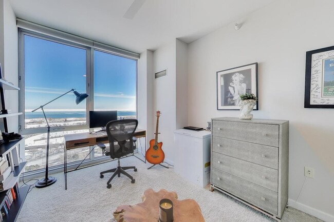 Building Photo - 1629 S Prairie Ave