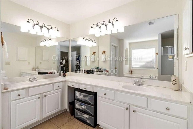 Building Photo - Beautiful 4 Bedroom House in Grayson!