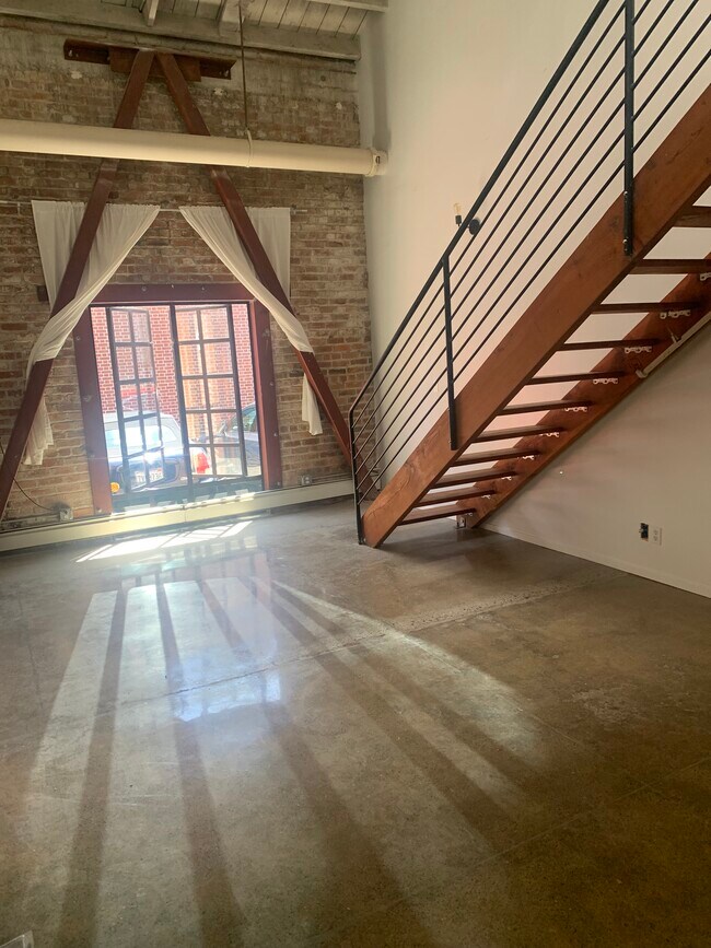 Gorgeous concrete floor downstairs - 1018 4th Ave