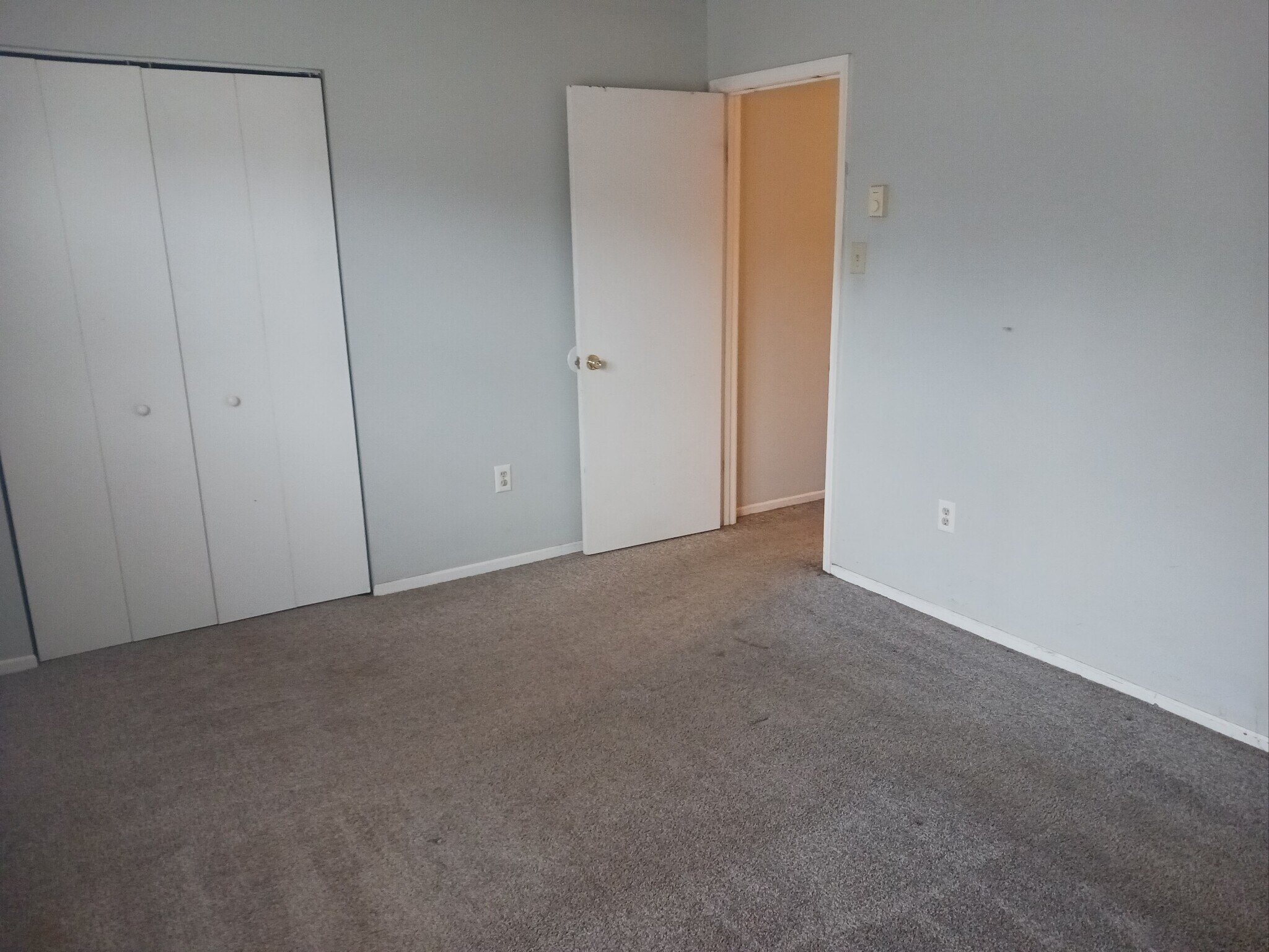 1 of 3 bedrooms - 156 Carnival Dr