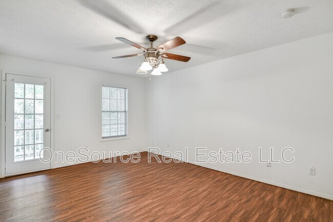 Building Photo - 1210 Augusta Dr