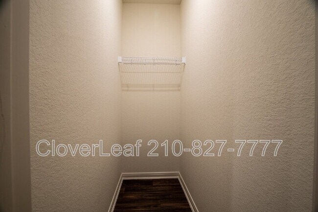 Building Photo - 772 Shoal Crk