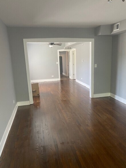 Building Photo - 7940 S Kingston Ave