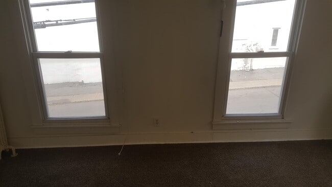 Building Photo - 108 Fayette St