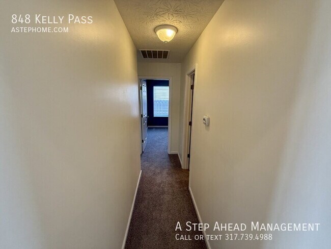 Building Photo - 848 Kelly Pass