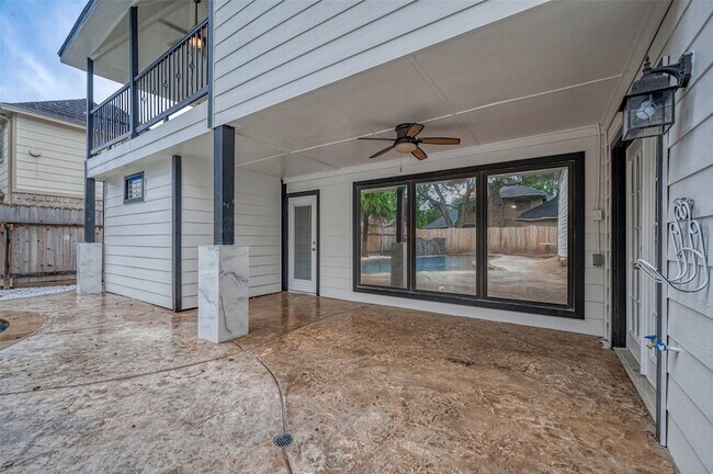 Building Photo - 919 Mockingbird Way