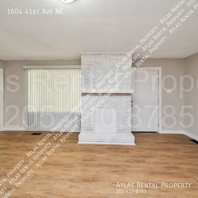 Building Photo - 1604 41st Ave NE