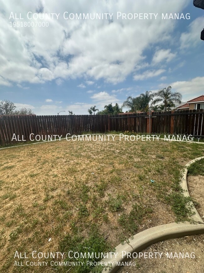 Building Photo - 24459 Brown Dove Cir