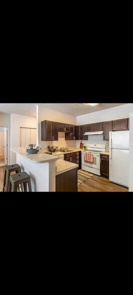 Building Photo - 116 Hawkeye Ct