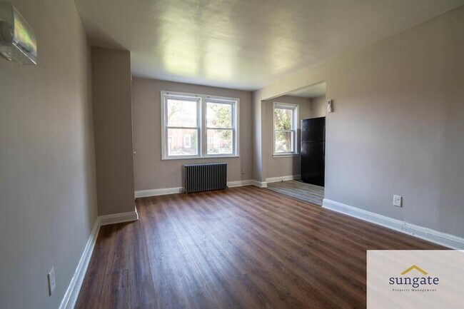 Building Photo - 1410 Dartmouth Ave