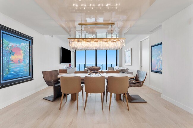 Building Photo - 900 N Ocean Blvd