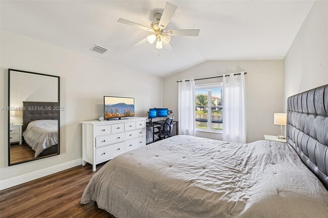 Building Photo - 1356 NW 192nd Ave