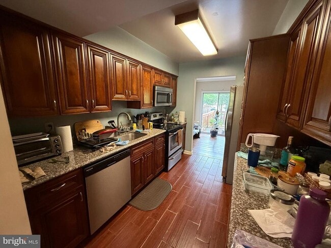 Building Photo - 8204 Tall Trees Ct