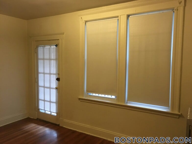 Building Photo - 1638 Commonwealth Ave