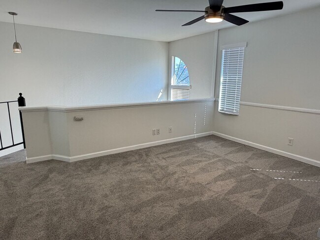 Building Photo - 26156 Sanz