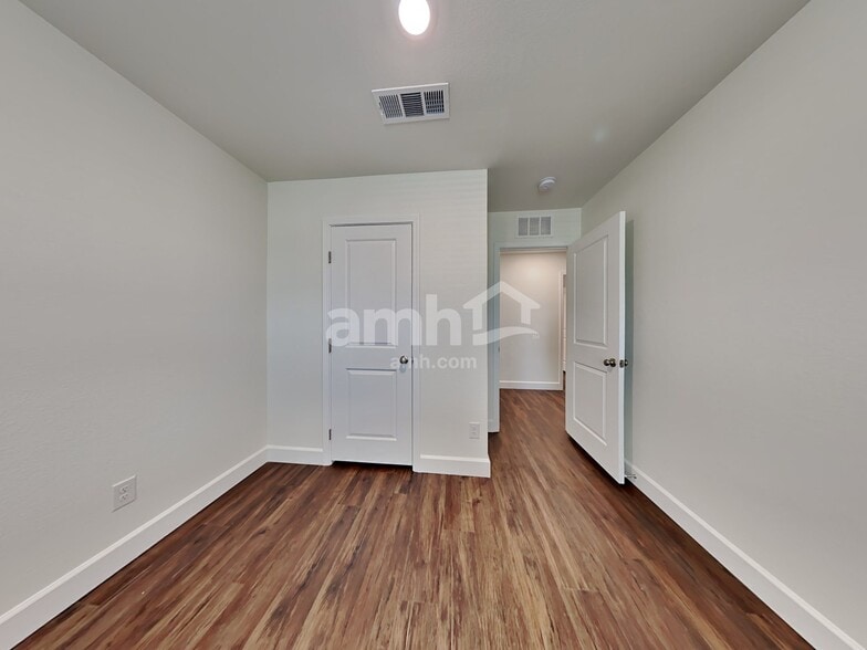 Building Photo - 291 Austin Bellerose Pl