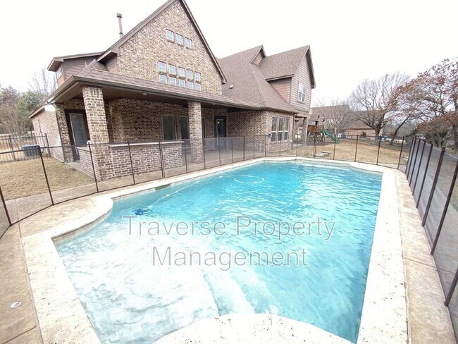 Building Photo - 129 Acorn Ln