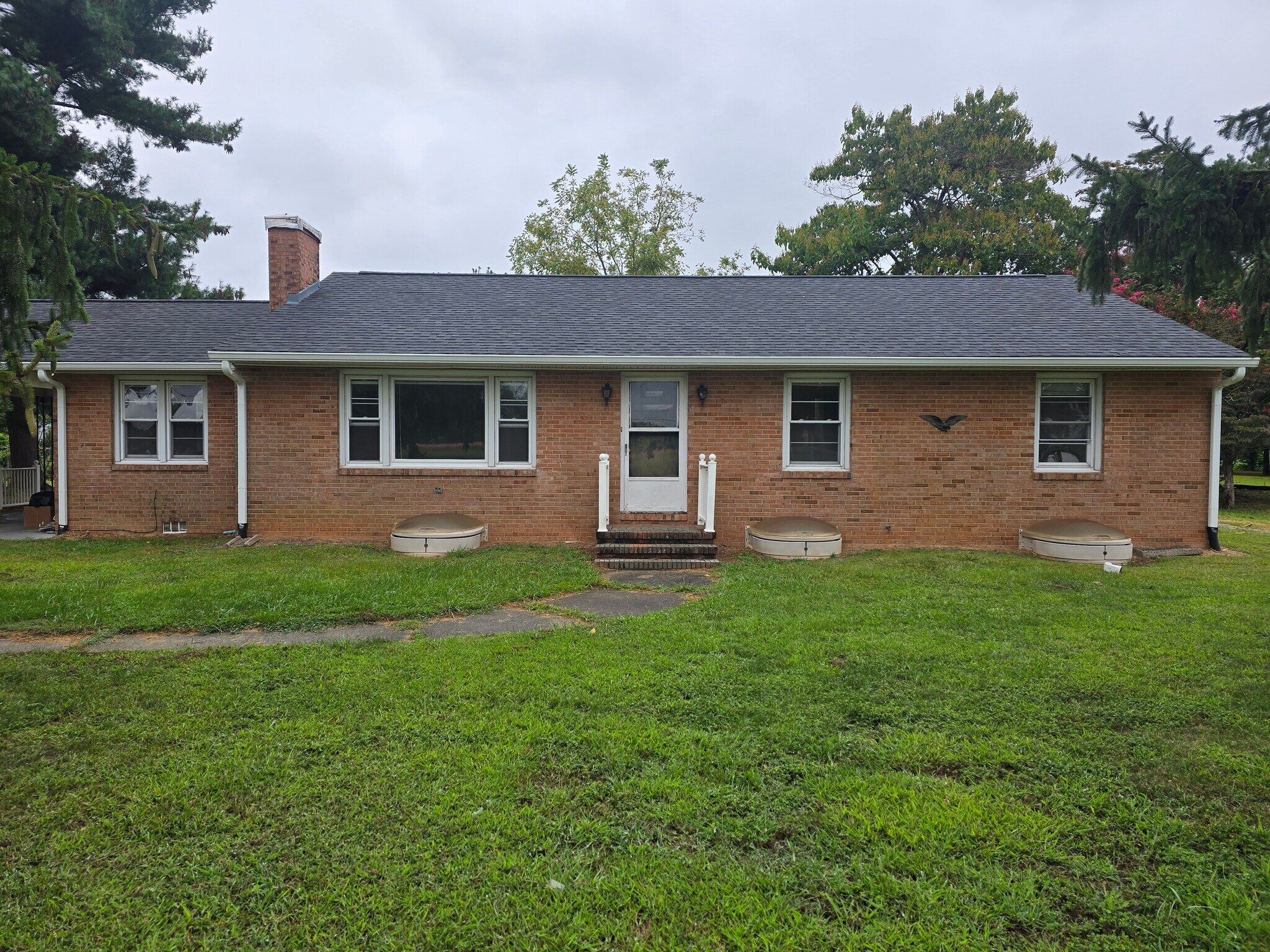 Building Photo - 16589 Kings Hwy
