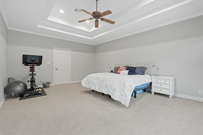 Building Photo - 6636 Dogwood Creek Dr