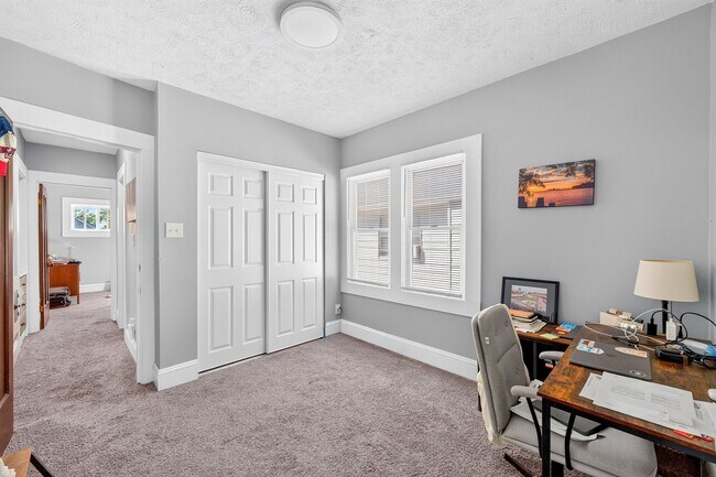 Building Photo - 2148 Bunts Rd