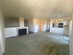 Building Photo - 585 Hawthorne St