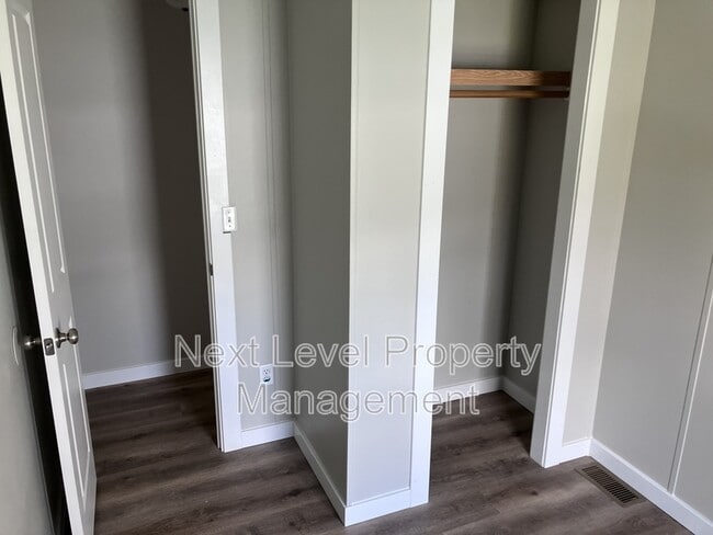 Building Photo - 300 Bierney Creek Rd