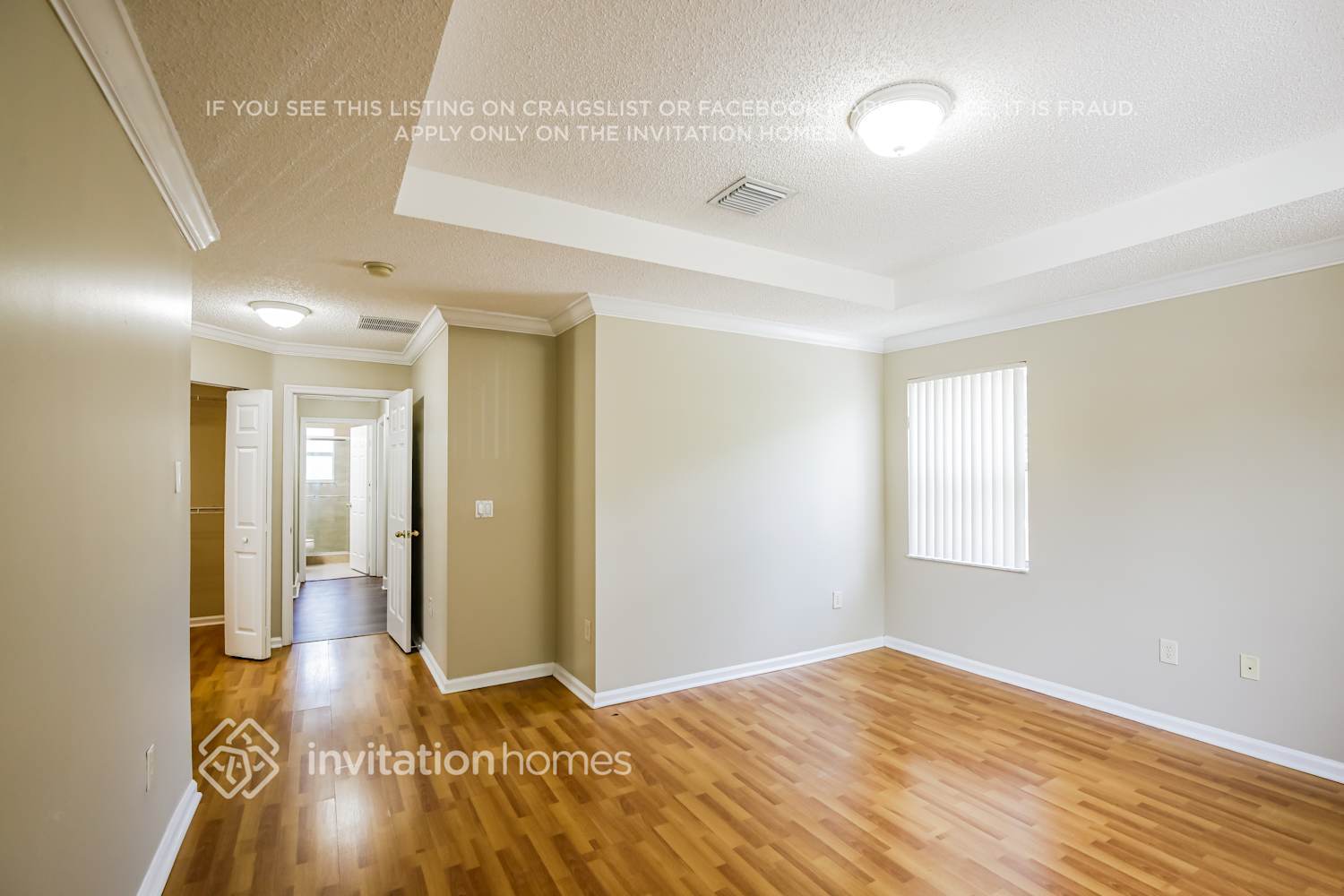Building Photo - 15891 SW 48th Manor
