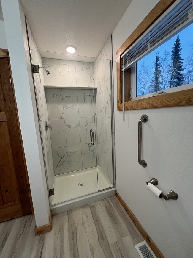 Building Photo - 3307 Iowa St